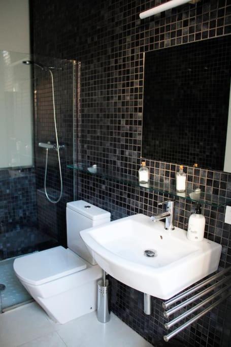 Cosy Apartment / Literally At The Foot Of Alhambra 그라나다 외부 사진